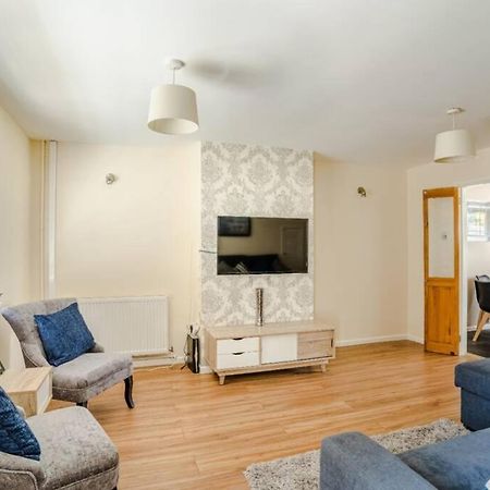 Off Road Parking, Smart Tv In Each Room! Swansea Eksteriør bilde