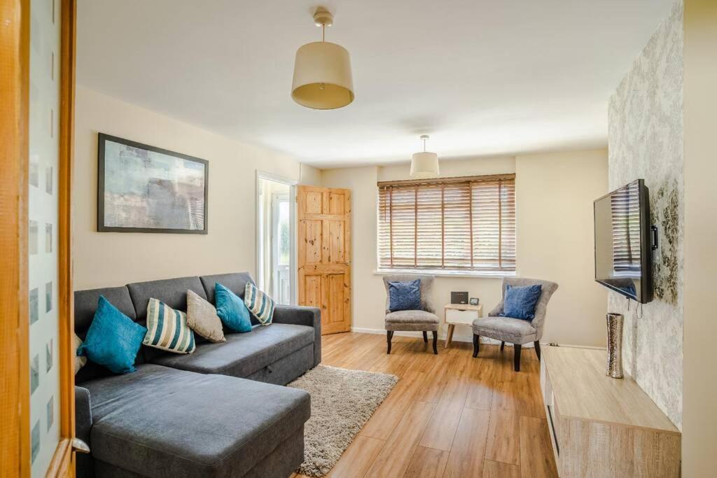 Off Road Parking, Smart Tv In Each Room! Swansea Eksteriør bilde